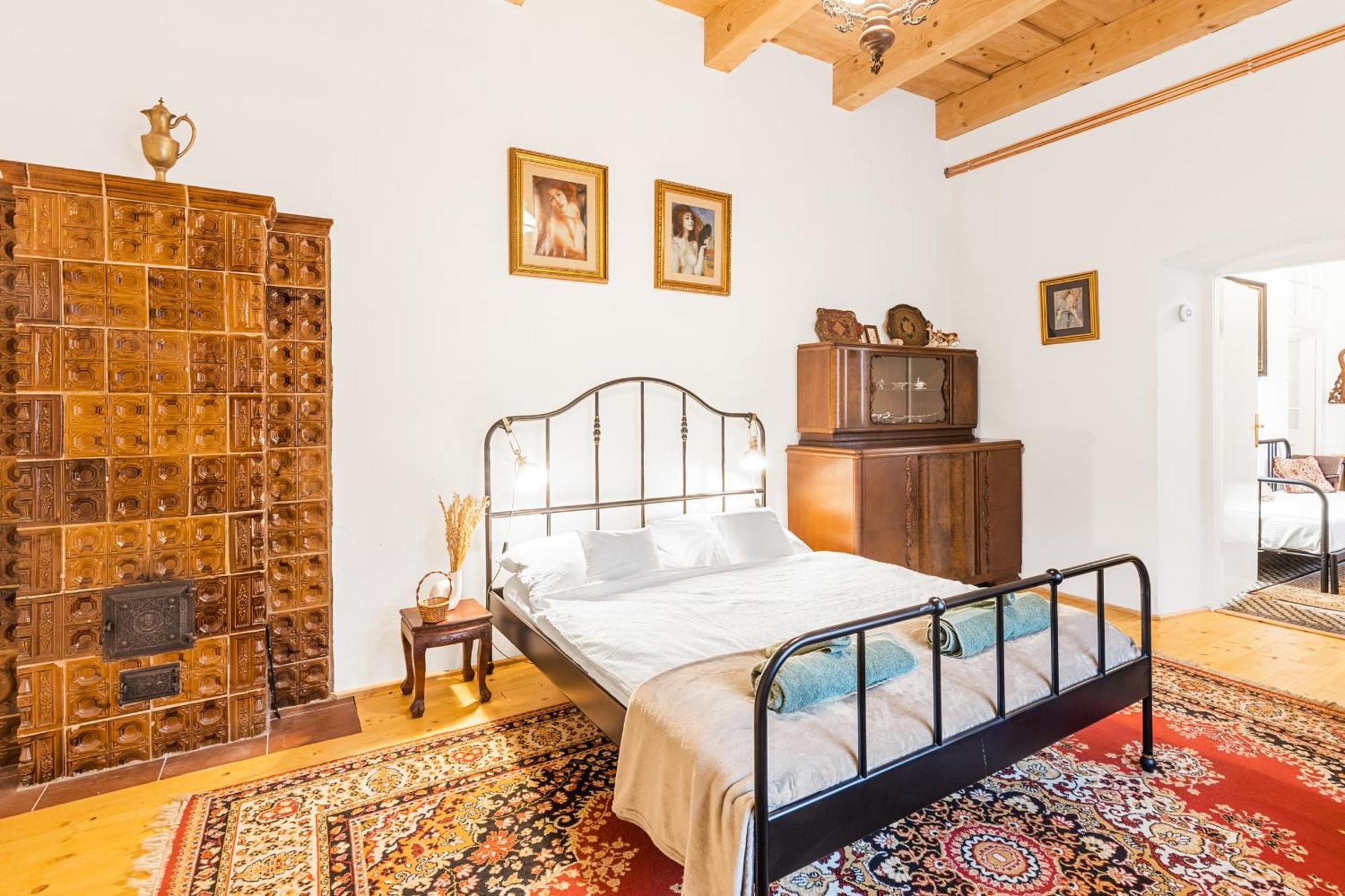 Sovi Dom- Historicke Apartmany Z 19 Storocia, 4Km Od Banskej Stiavnice Svätý Anton Esterno foto