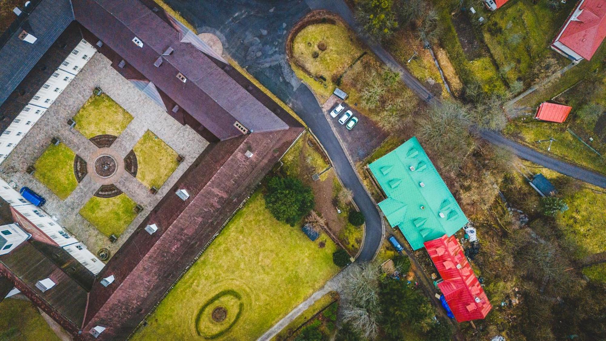 Sovi Dom- Historicke Apartmany Z 19 Storocia, 4Km Od Banskej Stiavnice Svätý Anton Esterno foto