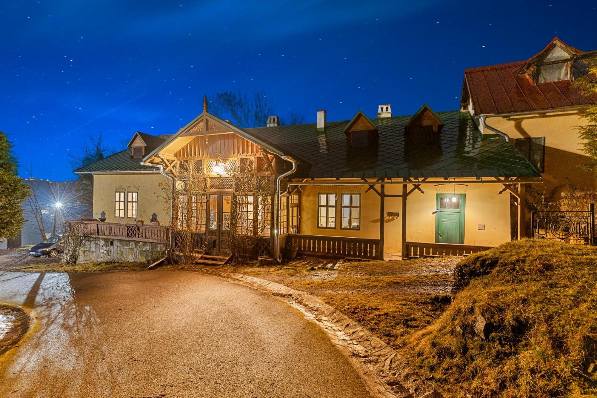 Sovi Dom- Historicke Apartmany Z 19 Storocia, 4Km Od Banskej Stiavnice Svätý Anton Esterno foto