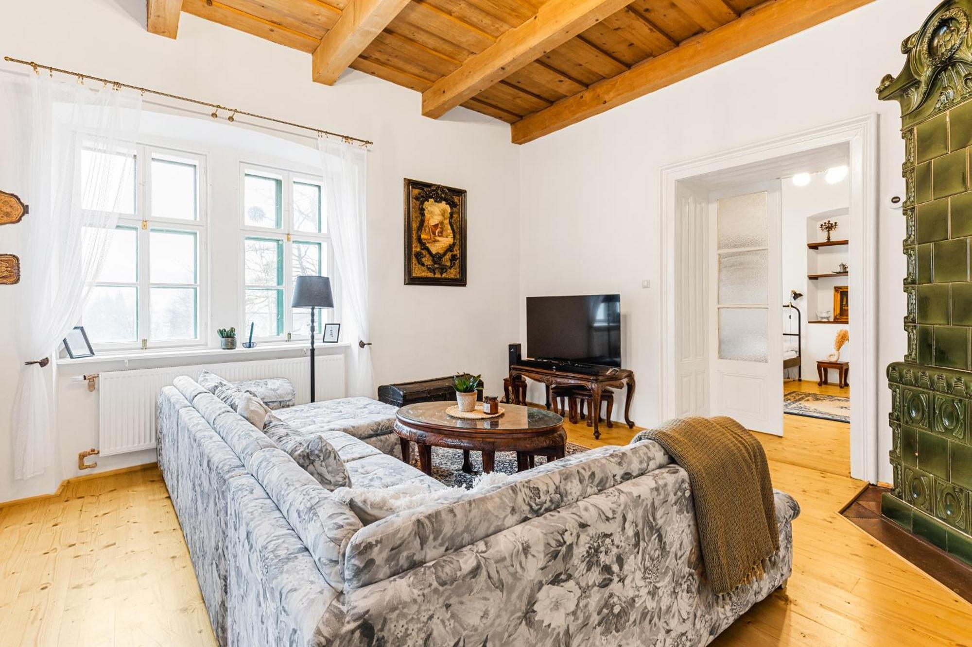 Sovi Dom- Historicke Apartmany Z 19 Storocia, 4Km Od Banskej Stiavnice Svätý Anton Esterno foto