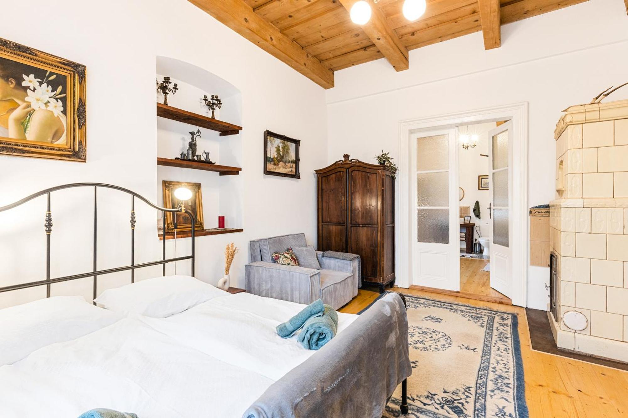 Sovi Dom- Historicke Apartmany Z 19 Storocia, 4Km Od Banskej Stiavnice Svätý Anton Esterno foto