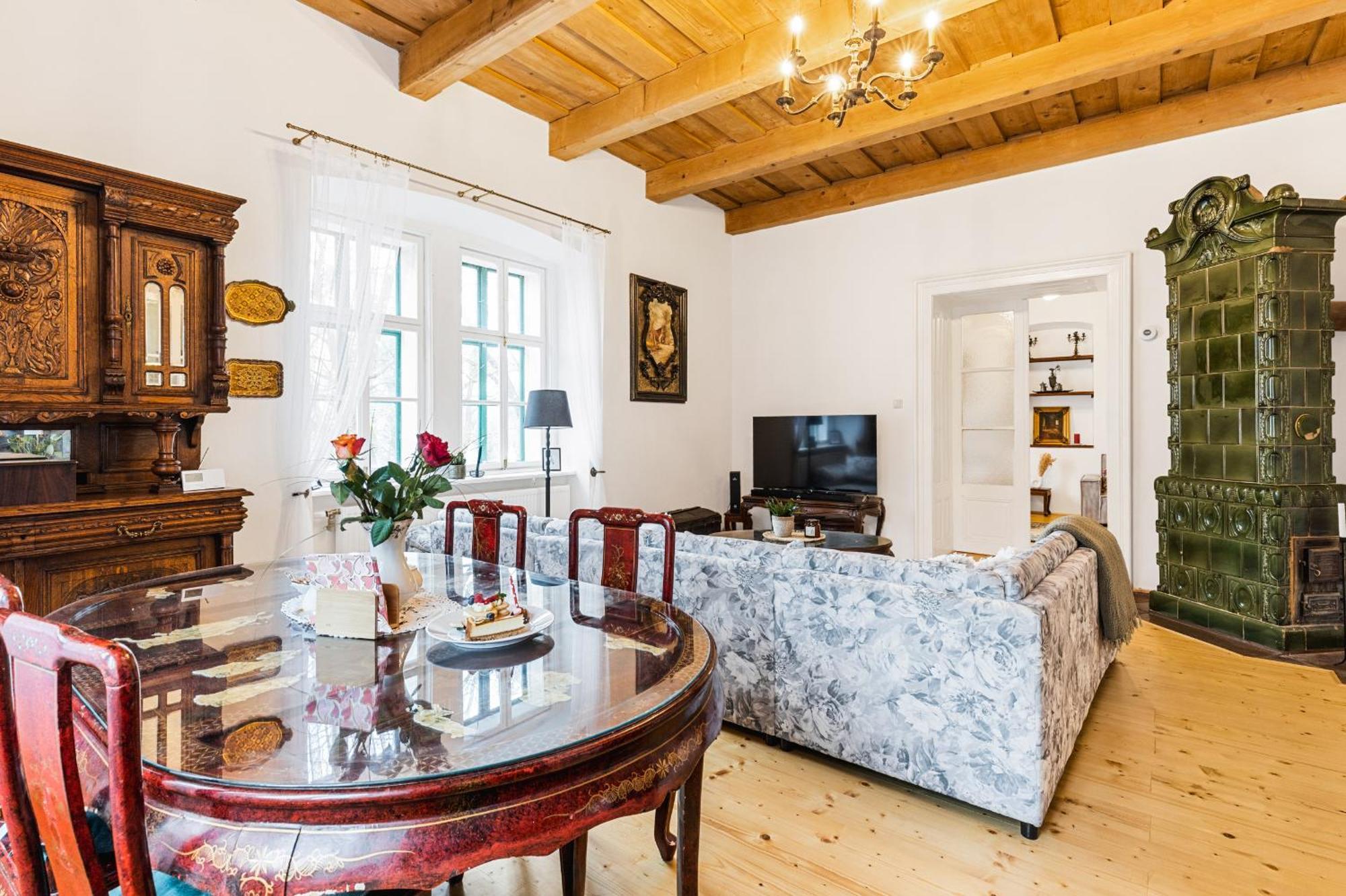 Sovi Dom- Historicke Apartmany Z 19 Storocia, 4Km Od Banskej Stiavnice Svätý Anton Esterno foto