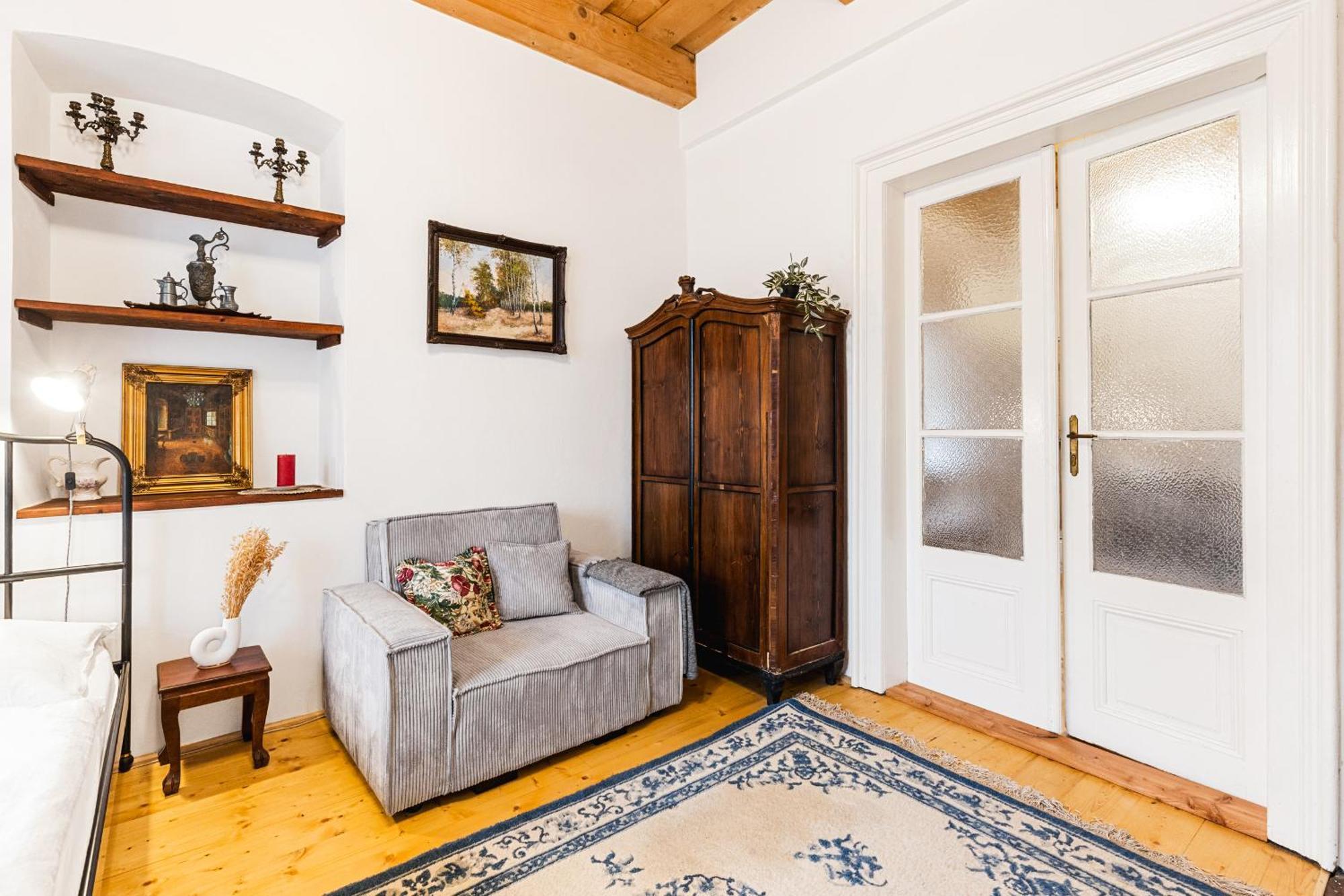 Sovi Dom- Historicke Apartmany Z 19 Storocia, 4Km Od Banskej Stiavnice Svätý Anton Esterno foto